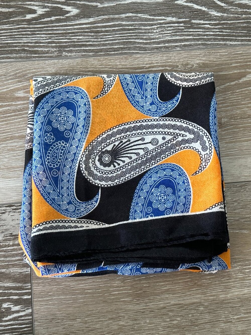 NWT Beautiful Paisley Print Longer Length Scarf Wrap Sarong Blues Orange White